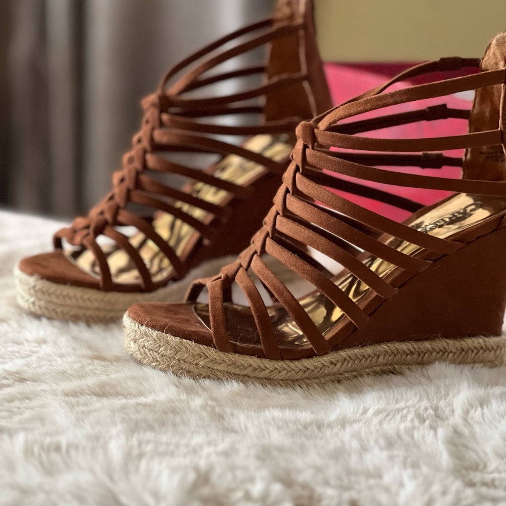 Carlos Santana wedges